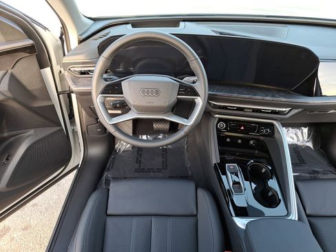 New 2025 Audi Q5 Premium Plus image 16