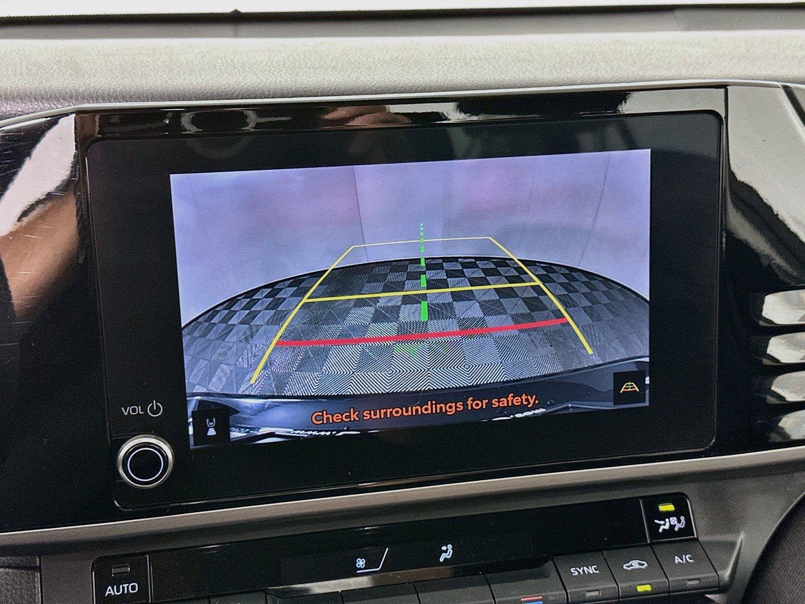 Used 2025 Toyota Camry LE FWD image 6