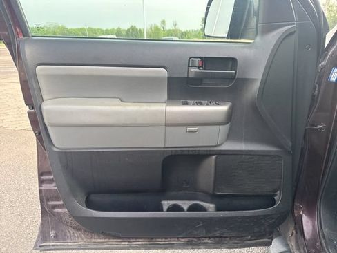 Used 2015 Toyota Sequoia SR5 RWD image 13