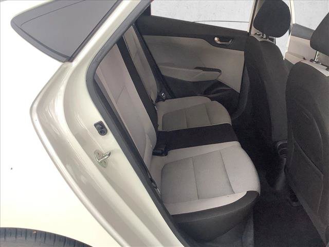 Used 2018 Hyundai Accent SE FWD image 19