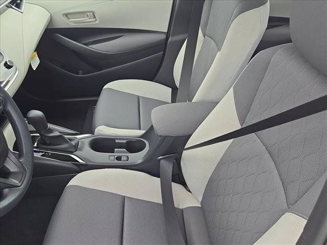 New 2026 Toyota Corolla LE FWD image 4