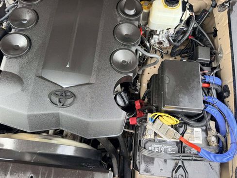 Used 2012 Toyota FJ Cruiser 4WD w/ Upgrade Pkg image 14