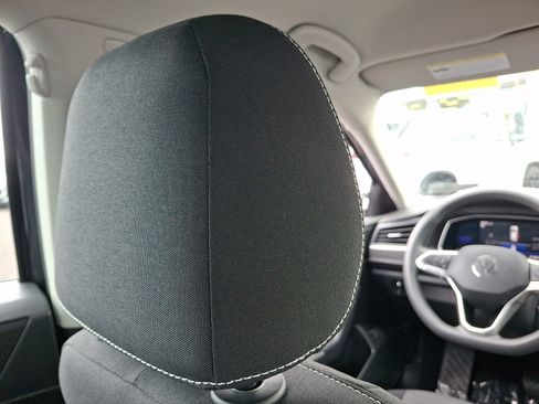 Certified 2022 Volkswagen Jetta S FWD image 9