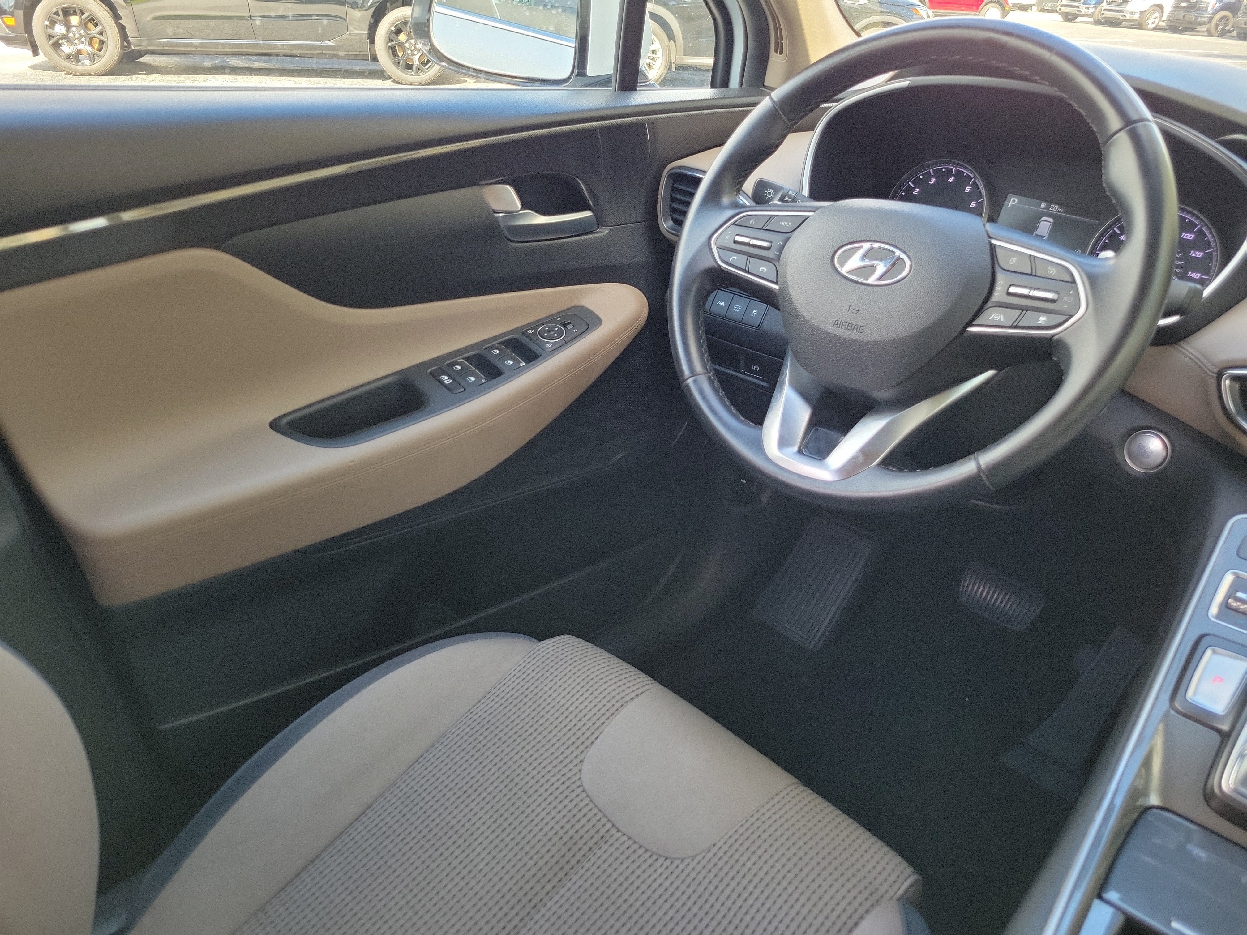 Used 2023 Hyundai Santa Fe SEL FWD image 25