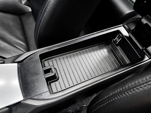 Used 2016 Porsche 911 Carrera image 34