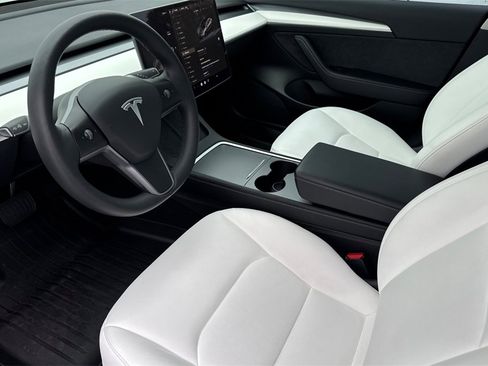 Used 2022 Tesla Model 3 Long Range image 10