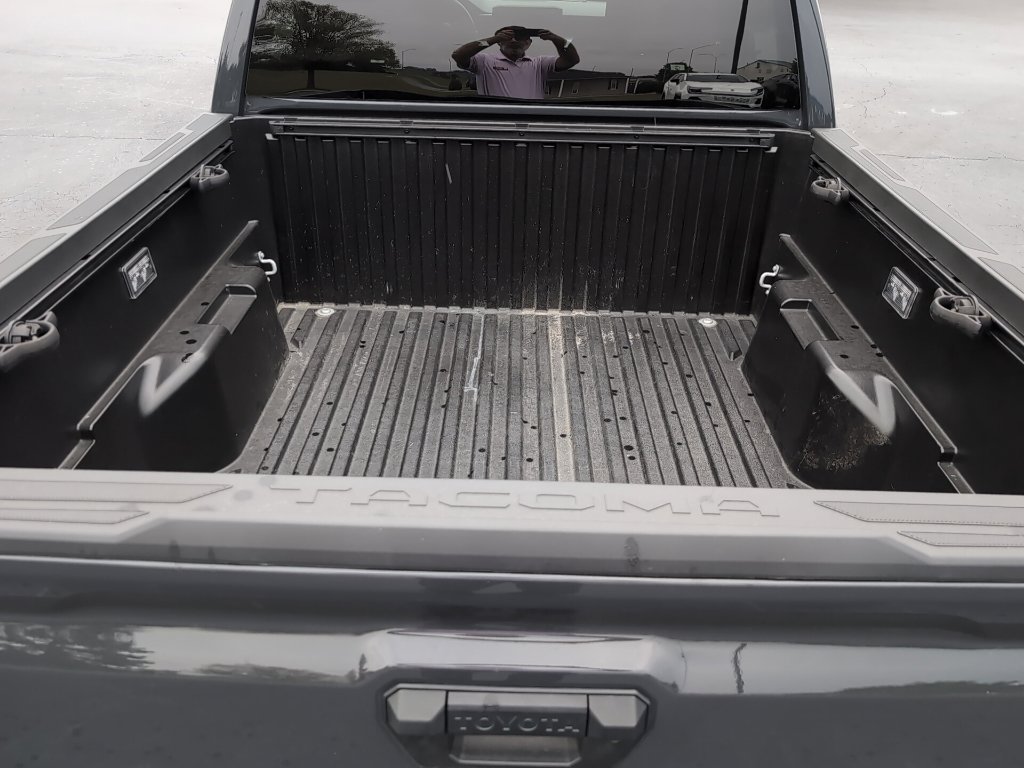 Used 2026 Toyota Tacoma SR5 RWD image 5