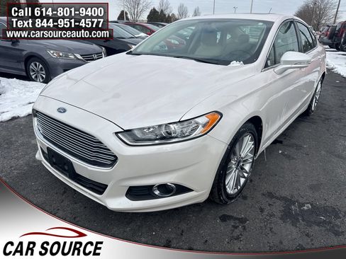 Used 2014 Ford Fusion SE w/ Equipment Group 202A image 2