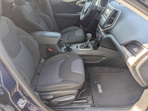 Used 2015 Jeep Cherokee Latitude AWD/4WD image 20