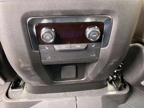 New 2026 Chevrolet Tahoe High Country AWD/4WD image 16