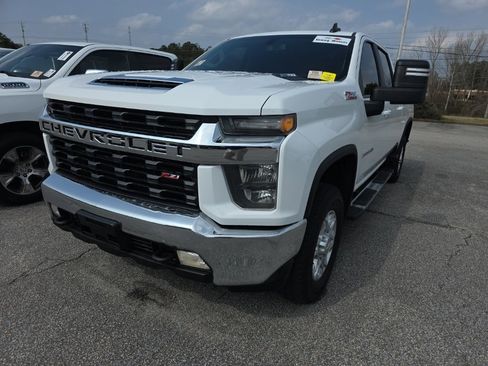 Used 2022 Chevrolet Silverado 2500 LT w/ Convenience Package image 4