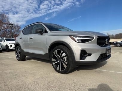 Certified 2025 Volvo XC40 B5 Plus