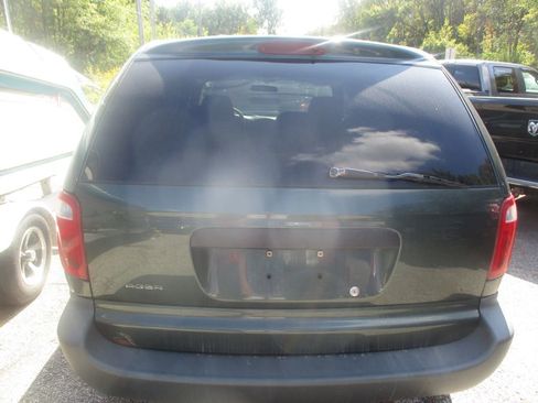 Used 2001 Chrysler Voyager image 3