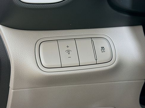 New 2025 Hyundai Venue SEL image 10