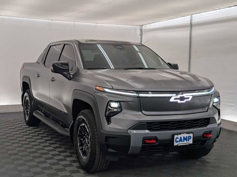 Certified 2026 Chevrolet Silverado EV Trail Boss w/ Premium Package image 8