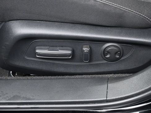 Used 2025 Honda Accord SE image 12
