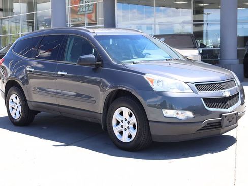 Used 2011 Chevrolet Traverse LS AWD/4WD image 8