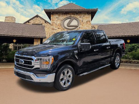 Used 2022 Ford F150 XLT w/ Equipment Group 302A High RWD image 4