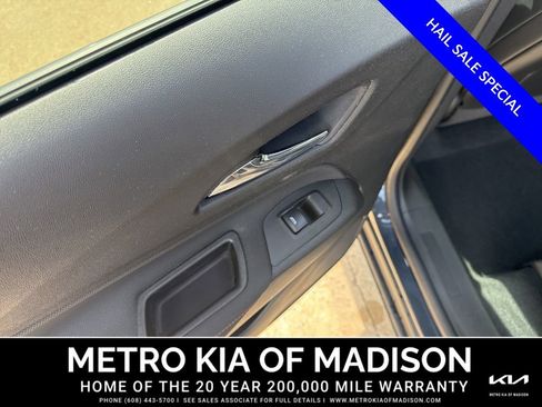 Used 2022 Chevrolet Equinox RS w/ RS Leather Package AWD/4WD image 24