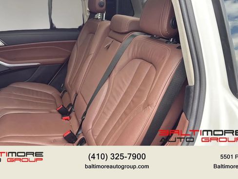 Used 2020 BMW X7 xDrive40i w/ Luxury Seating Package AWD/4WD image 31