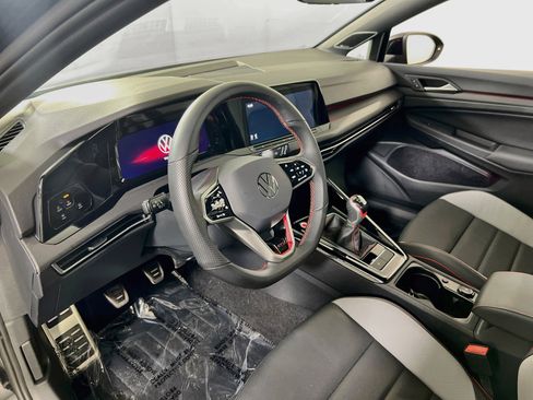 Used 2024 Volkswagen GTI SE image 9