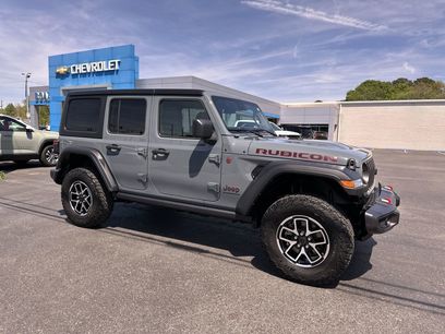 Used 2024 Jeep Wrangler Unlimited Rubicon w/ Convenience Group