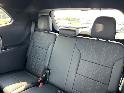 New 2026 Buick Enclave Avenir AWD/4WD image 37