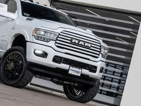 Used 2024 RAM 3500 Limited w/ Safety Group image 6