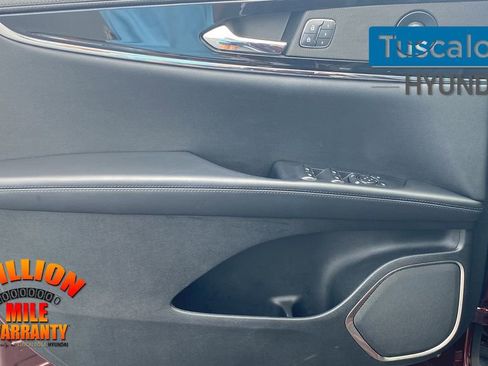 Used 2022 Lincoln Nautilus Reserve w/ Equipment Group 201A image 13