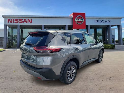 Used 2023 Nissan Rogue S AWD/4WD image 4