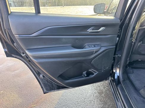 Used 2023 Jeep Grand Cherokee L Laredo image 15