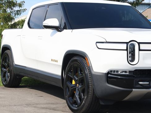 Used 2022 Rivian R1T Adventure image 53