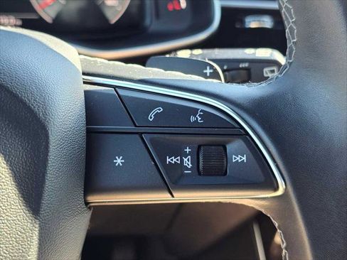 Used 2025 Audi Q7 2.0T Premium w/ Convenience Package image 38