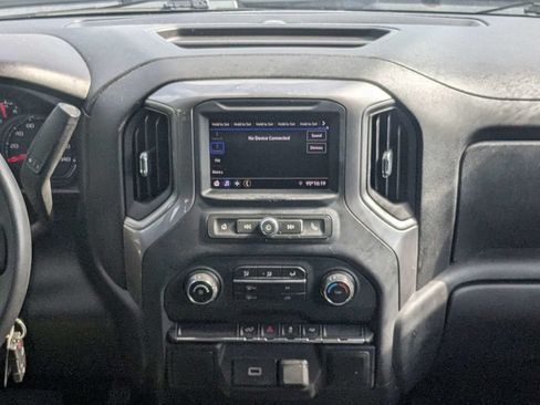 Used 2020 Chevrolet Silverado 1500 Custom w/ Custom Value Package RWD image 16
