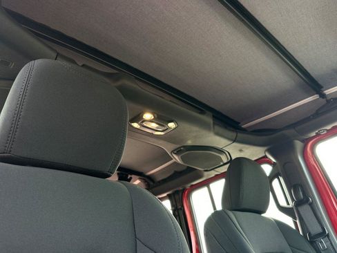 Certified 2022 Jeep Wrangler Unlimited Sport image 17