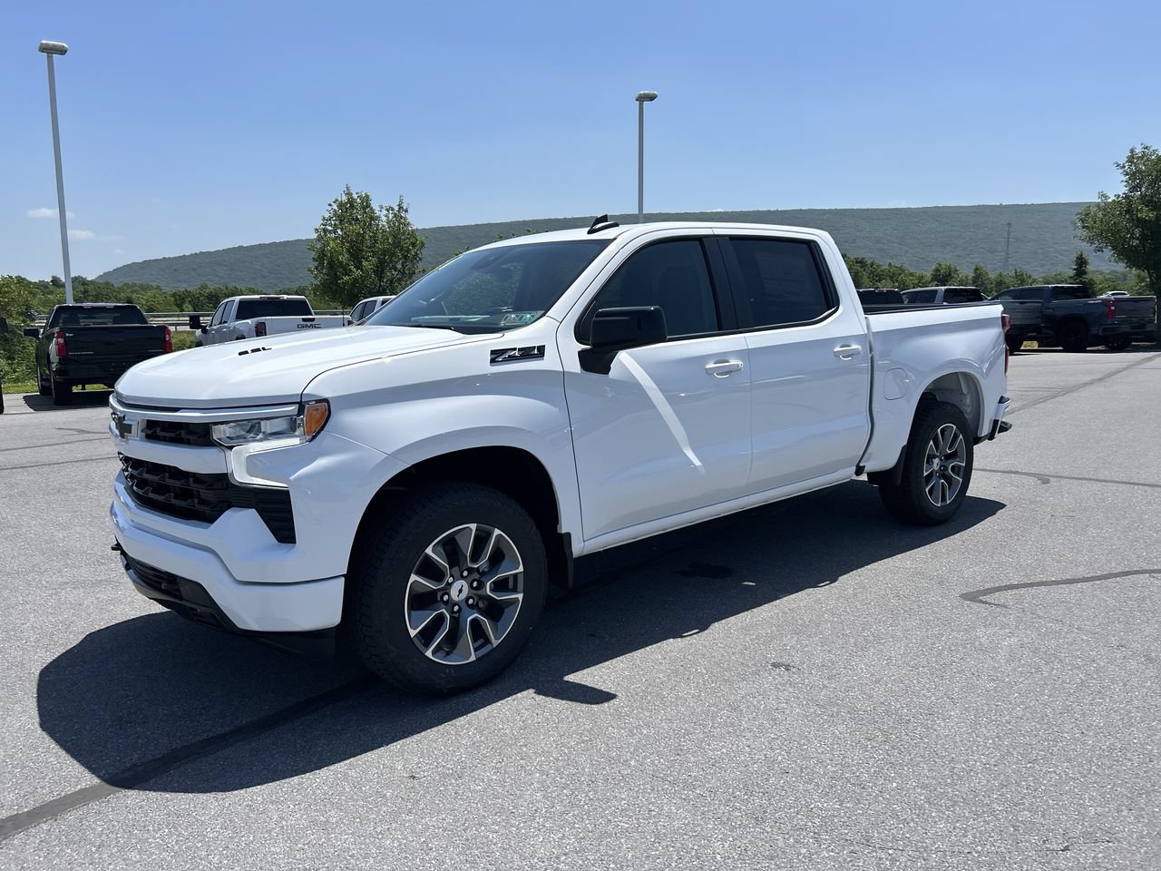 New 2026 Chevrolet Silverado 1500 RST w/ All Star Edition Plus AWD/4WD image 3