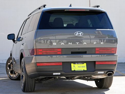 Used 2024 Hyundai Santa Fe SEL image 5
