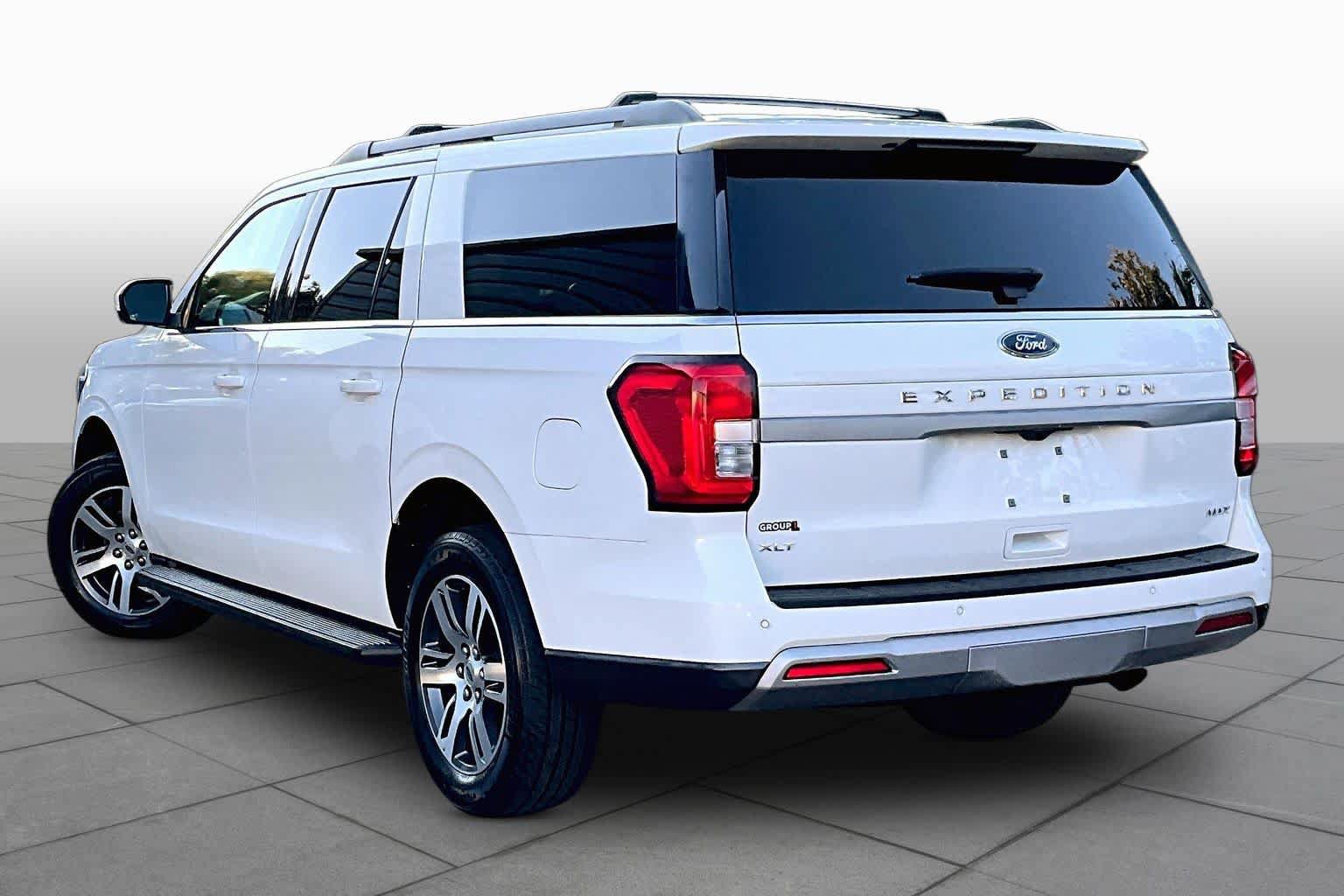 Used 2024 Ford Expedition Max XLT AWD/4WD image 12