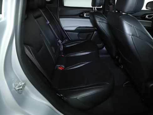 Used 2025 Jeep Compass Limited AWD/4WD image 32