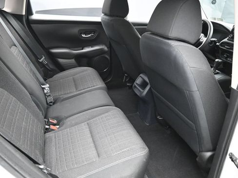 Used 2023 Honda HR-V LX image 32