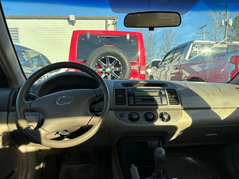 Used 2002 Toyota Camry LE image 13