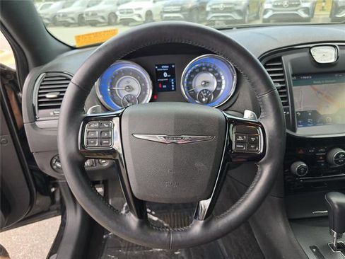 Used 2014 Chrysler 300 S w/ Luxury Group RWD image 31