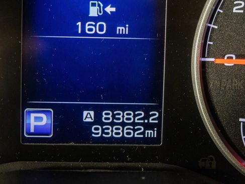 Used 2021 Subaru Ascent Premium w/ Convenience Package image 35