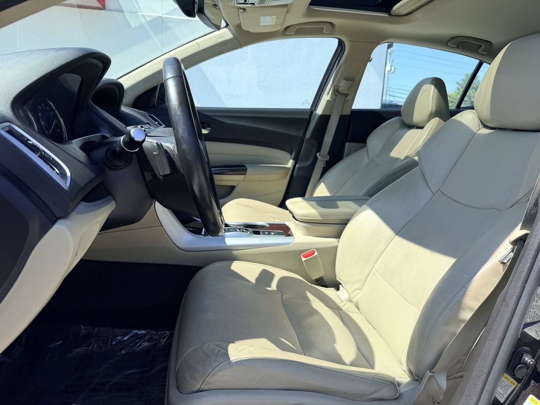 Used 2017 Acura TLX w/ Advance Package FWD image 12