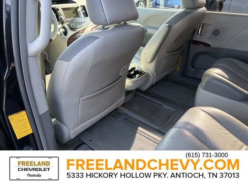 Used 2013 Toyota Sienna Limited image 15