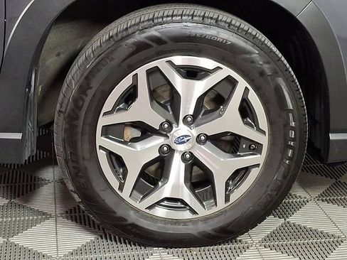 Used 2022 Subaru Forester Premium AWD/4WD image 11