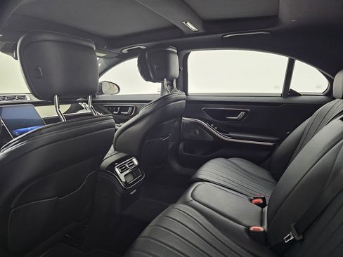 Certified 2023 Mercedes-Benz S 580 4MATIC Sedan w/ AMG Line image 16