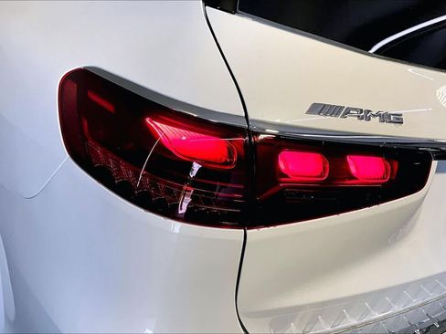 New 2026 Mercedes-Benz GLS 63 AMG 4MATIC image 5