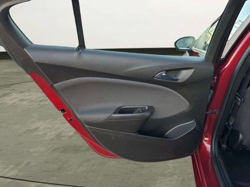 Used 2019 Chevrolet Cruze LT image 12