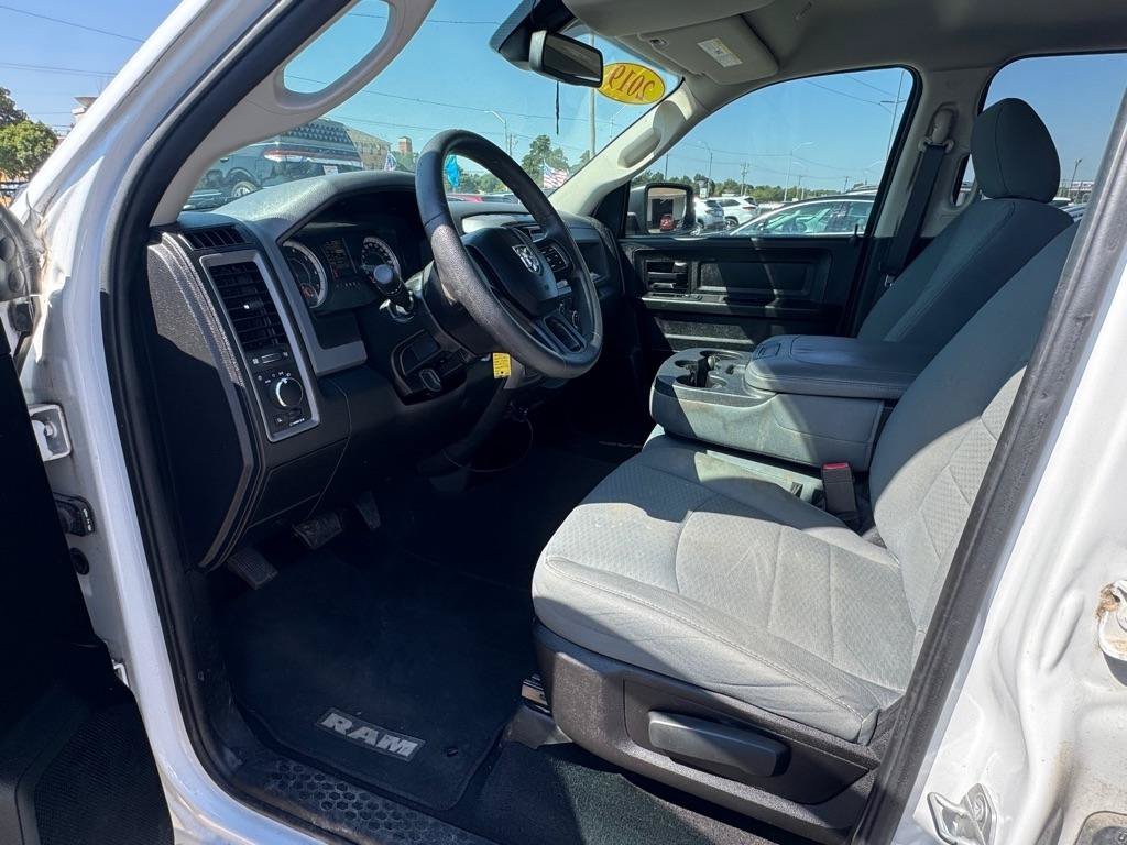 Used 2019 RAM 1500 Tradesman w/ Chrome Plus Package RWD image 9